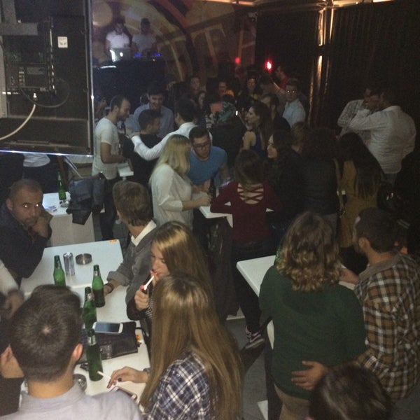 Foto diambil di Notta Cafe &amp; Bar oleh Betül A. pada 10/18/2014