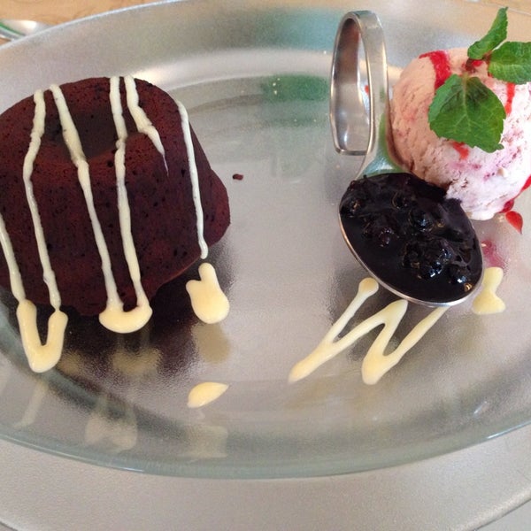 Photo taken at Restaurant Merlot by Emina N. on 1/24/2014