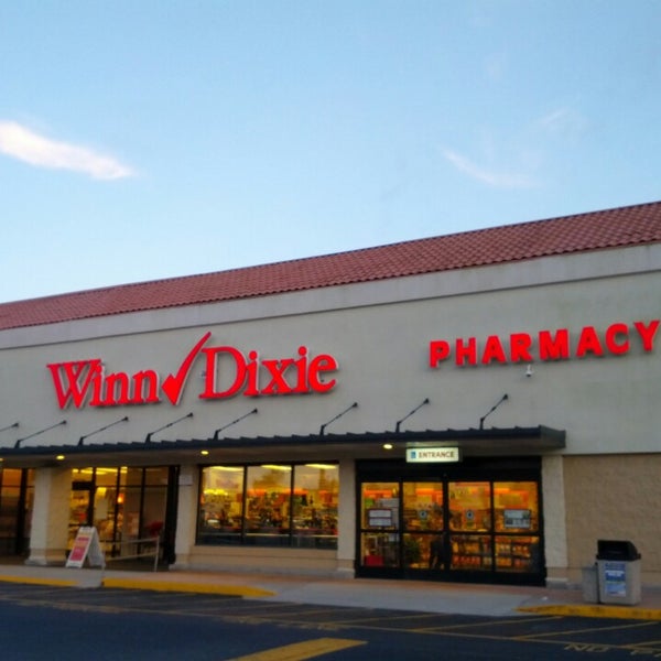 WinnDixie Grocery Store in Greater Arlington