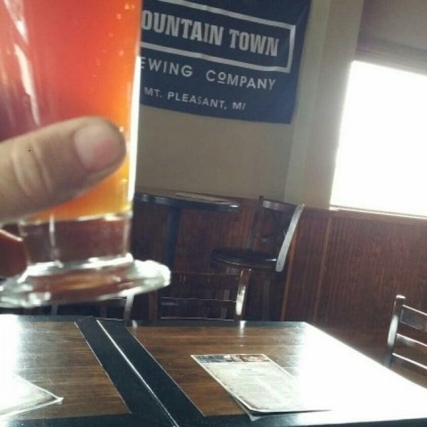 Photo taken at Mountain Town Brewing Company by Dan B. on 4/30/2016
