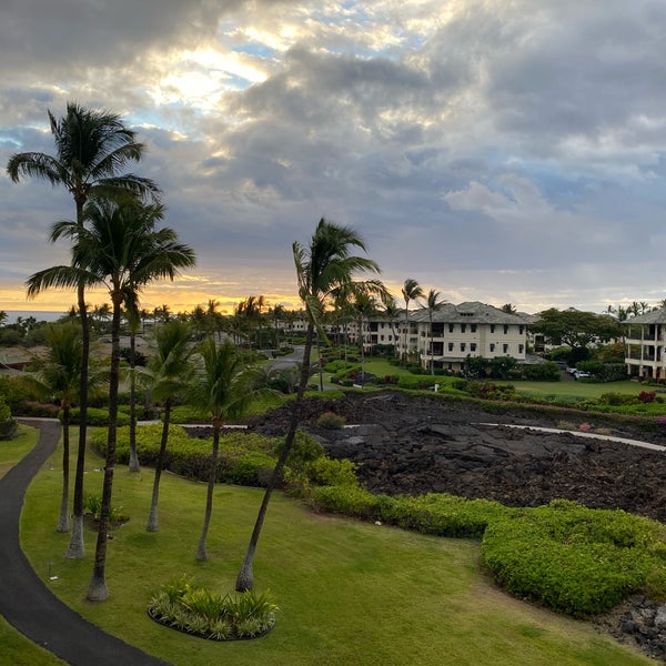 Photo taken at Waikoloa Beach Marriott Resort &amp; Spa by Xinruo J. on 7/11/2021