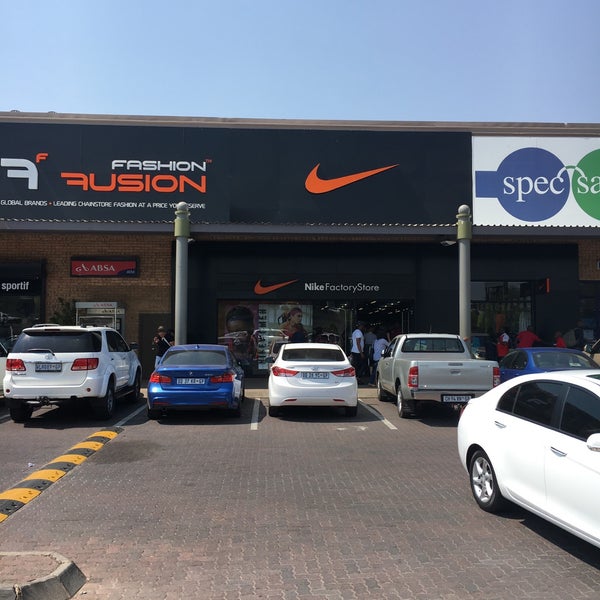 nike store woodmead