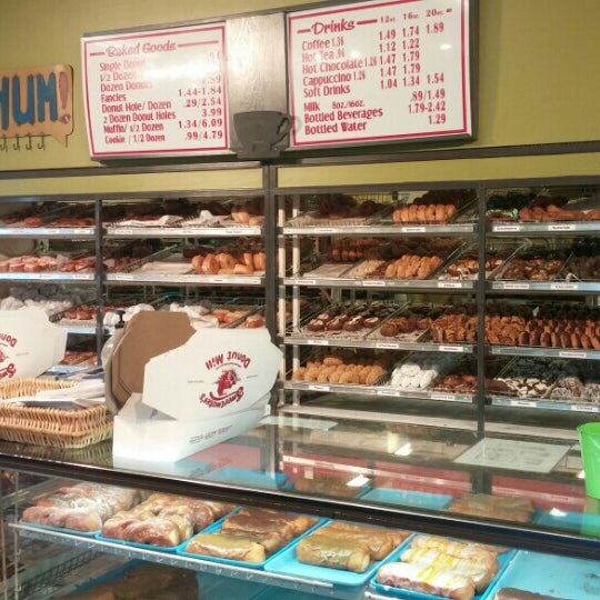 Photo taken at Sweetwater&#39;s Donut Mill by Jenny L. on 10/27/2015