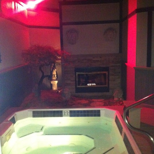 Photo taken at Oasis Hot Tub Gardens by Marcy on 12/2/2012