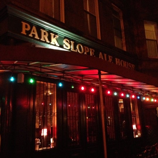 Photo taken at Park Slope Ale House by Jeff on 11/10/2012