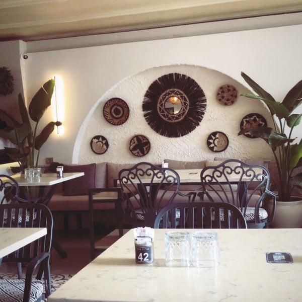 รูปภาพถ่ายที่ Sini Köşk Restaurant โดย Gizem ❤. เมื่อ 11/8/2022