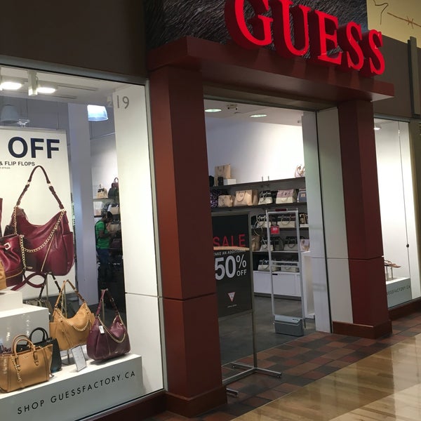 Guess outlet. editorial photography. Image of boutique - 67924697