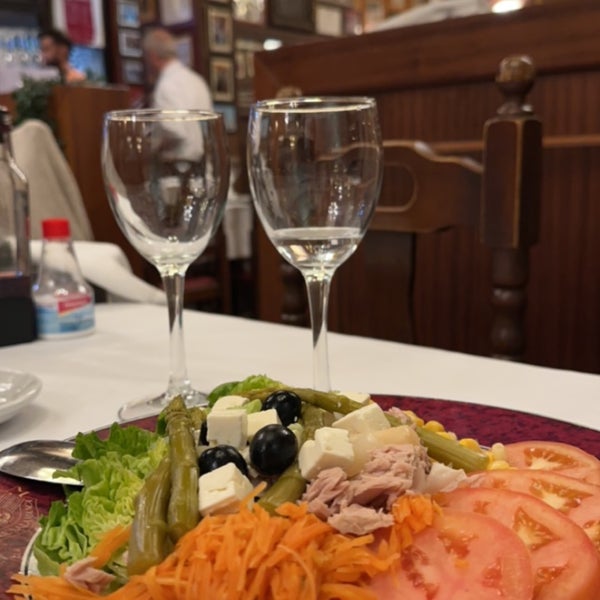 Foto tirada no(a) Restaurante Salamanca por Mutab B. em 11/15/2023