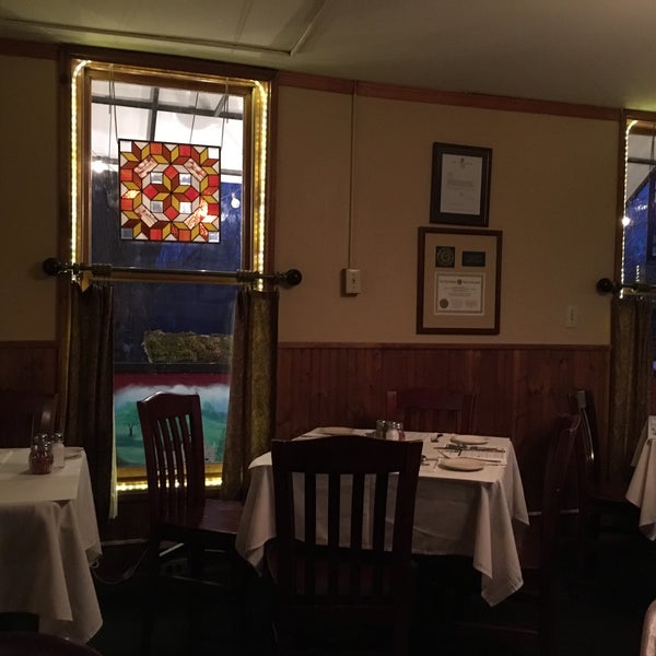 1/25/2016 tarihinde David M.ziyaretçi tarafından Lebros Restaurant'de çekilen fotoğraf