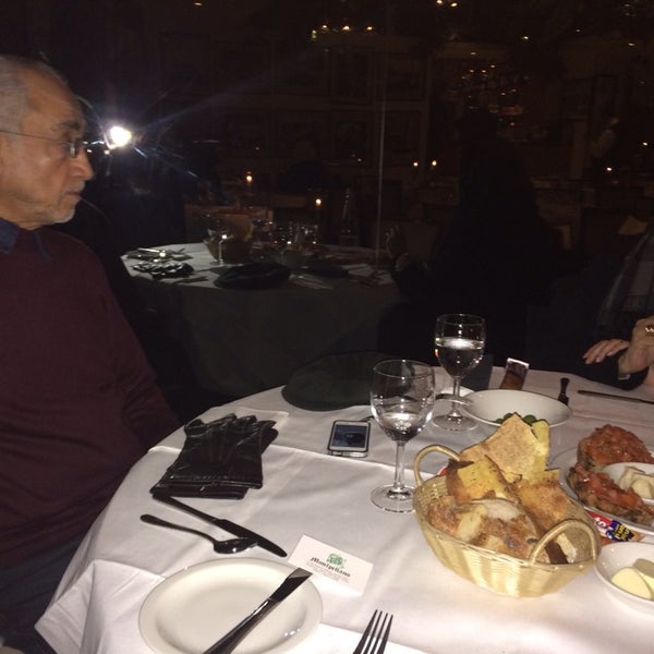 Das Foto wurde bei Montpeliano Restaurant von Zahar A. am 2/7/2014 aufgenommen