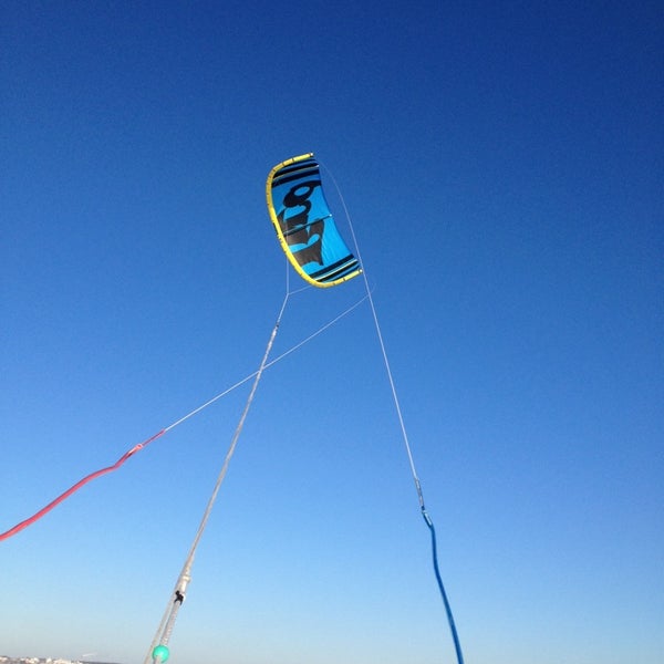 Станция для серфинга. Бумеранг серфстанция. Серфстанция бумеранг новосибирск. Серф станция бумеранг. Пляж бумеранг новосибирск.