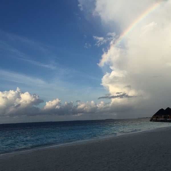 Das Foto wurde bei Adaaran Select Meedhupparu Island Resort von Ekaterina R. am 9/16/2015 aufgenommen