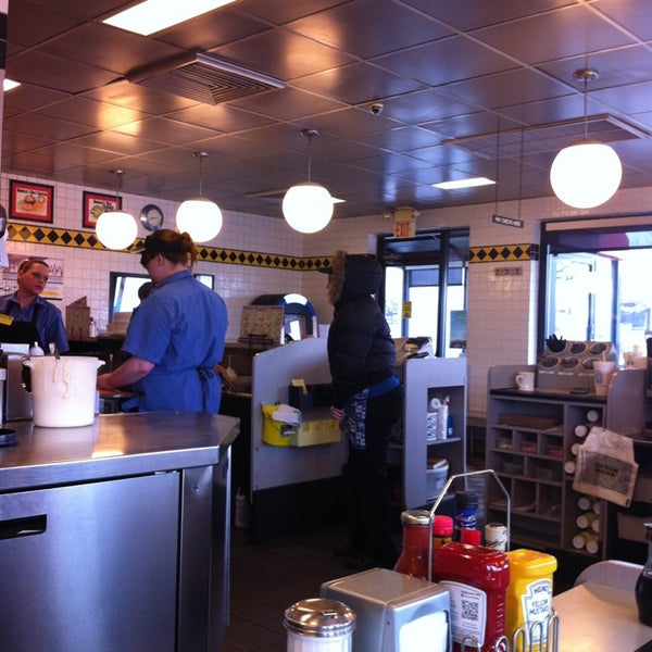 waffle house now closed breakfast spot