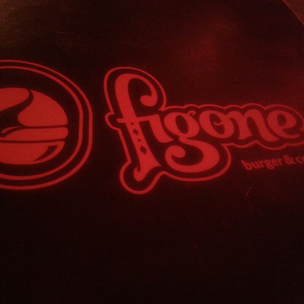 Photo taken at Figone Burger and Cafe by Giovana C. on 3/11/2014