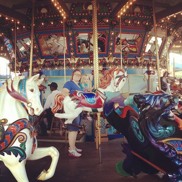 Carousel Park - Amusement Park in Dallas