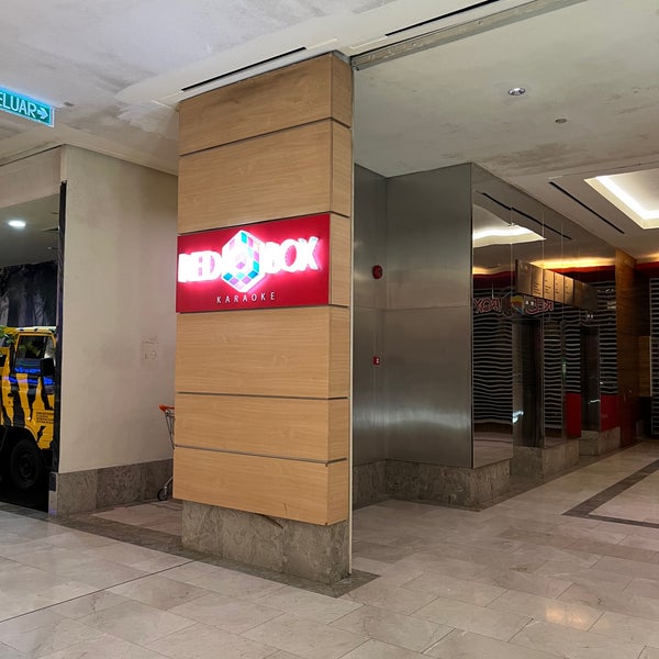 Red Box Karaoke Karaoke Bar