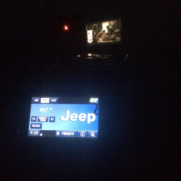 5/18/2014にJamie D.がTransit Drive-Inで撮った写真