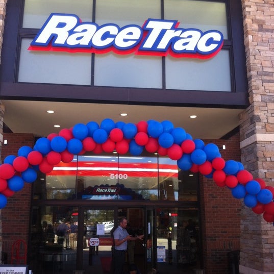 RaceTrac Fuel Station in Lafayette