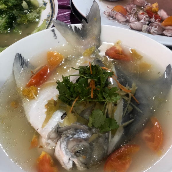 Снимок сделан в San Low Seafood Restaurant пользователем Jesslyn 11/23/2019