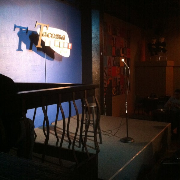 รูปภาพถ่ายที่ Tacoma Comedy Club โดย Ian C. เมื่อ 3/8/2013