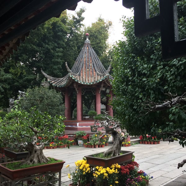 Photo taken at Zumiao (Foshan Ancestral Temple) by Feifei J. on 3/5/2016