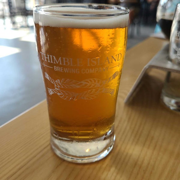 รูปภาพถ่ายที่ Thimble Island Brewing Company โดย Michael K. เมื่อ 8/24/2021