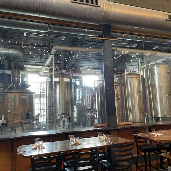 Photo taken at Heist Brewery by R&amp;J&#39;s P. on 6/10/2022