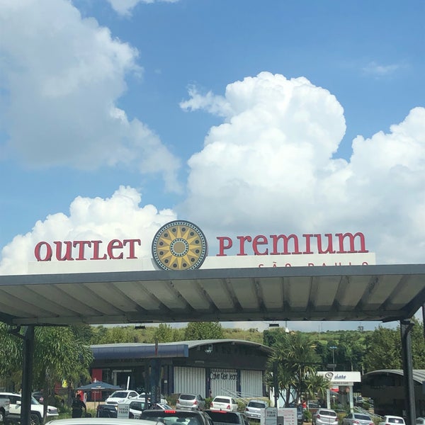 Photo taken at Outlet Premium São Paulo by Cida F. on 4/6/2019