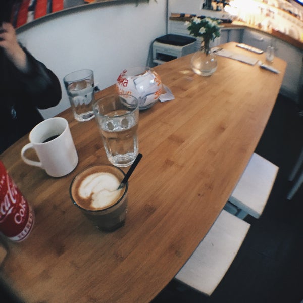 Foto tirada no(a) «Розумна кава» в галереї «ХудГраф» por Olena B. em 4/11/2015