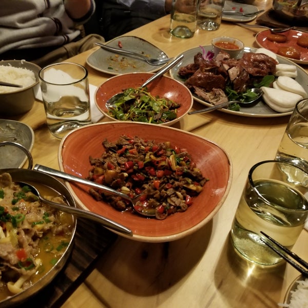 Foto scattata a Sumiao Hunan Kitchen da Rose L. il 10/17/2018