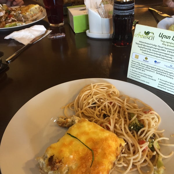 Ереван ресторан пенза меню. Меню армянского ресторана. Арт ланч ереван столовая. Меню ресторана салаты. Art lunch ереван.