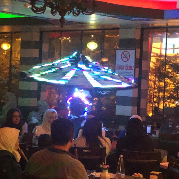 8/22/2018에 Sinan K.님이 Layale Şamiye - Tarihi Sultan Sofrası مطعم ليالي شامية سفرة السلطان에서 찍은 사진