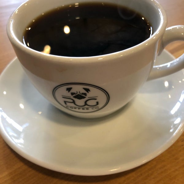 Снимок сделан в Pug Coffee Co. пользователем Sinan K. 4/17/2019