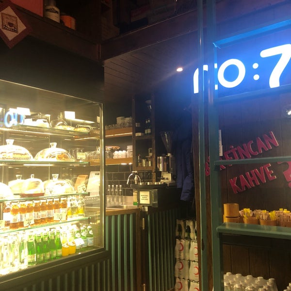 Photo prise au No:7 Coffee House par Sinan K. le1/12/2019