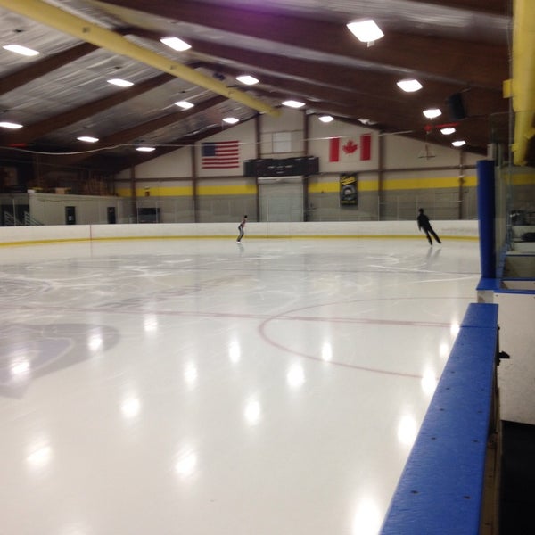 John Lindell Ice Arena 1403 Lexington Blvd