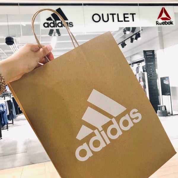 Adidas Outlet Store - d´Es Bons 14