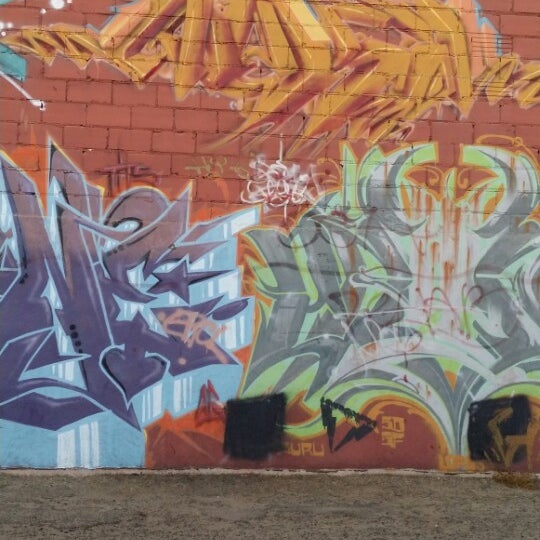 Village Laundromat Tower District Fresno, CA