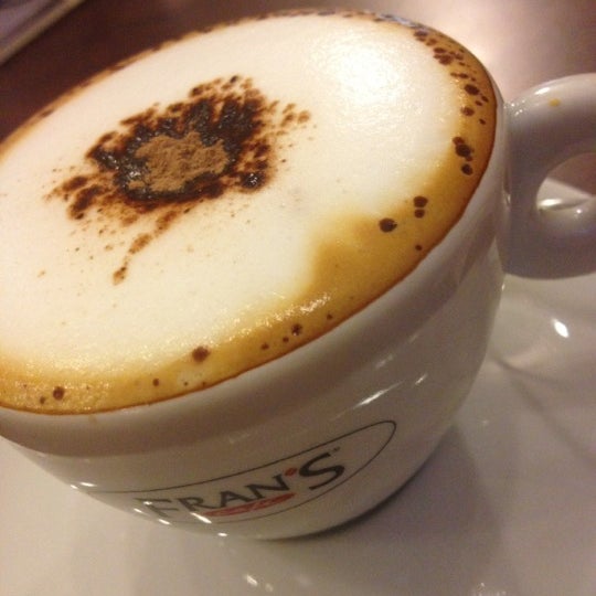 รูปภาพถ่ายที่ Fran&#39;s Café โดย Danielle เมื่อ 11/19/2012