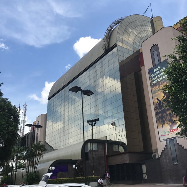 Foto tirada no(a) Castanheira Shopping Center por Leonardo A. em 5/17/2017