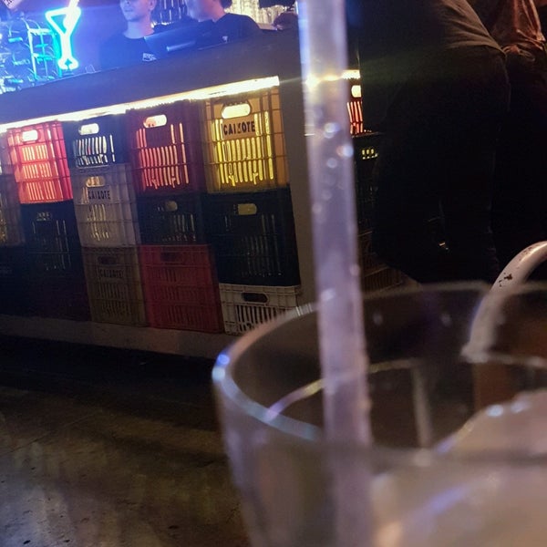 Foto tirada no(a) Caixote Bar por Paulinha M. em 12/15/2019