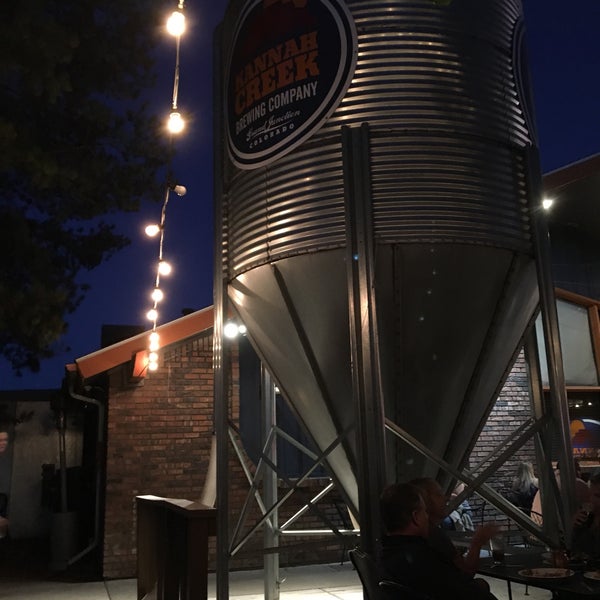 Foto tirada no(a) Kannah Creek Brewing Company por Debbie W. em 8/23/2018