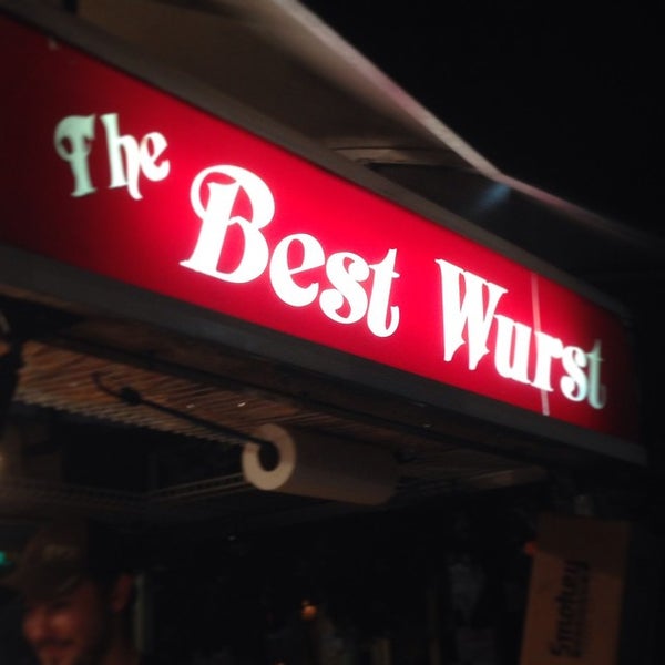 Foto tirada no(a) The Best Wurst por Kevin T. em 9/1/2014