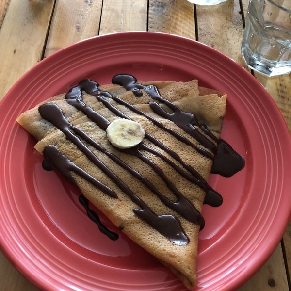 Great vibe, amazing crepes
