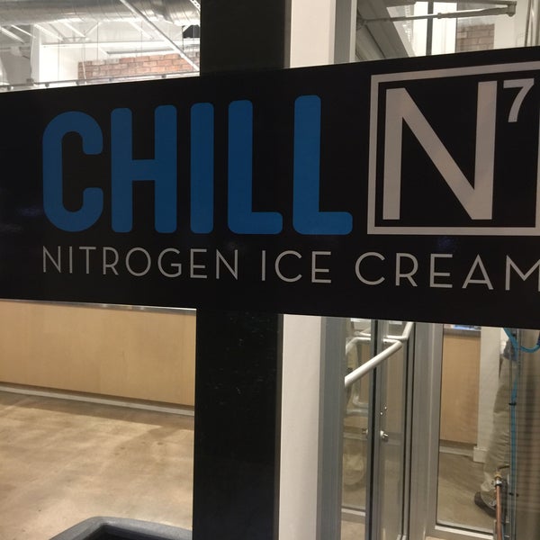 Foto tomada en Chill-N Nitrogen Ice Cream  por Richard T. el 12/9/2016