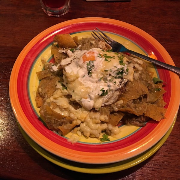 Great chilaquiles! Highly recommended. Only green though.