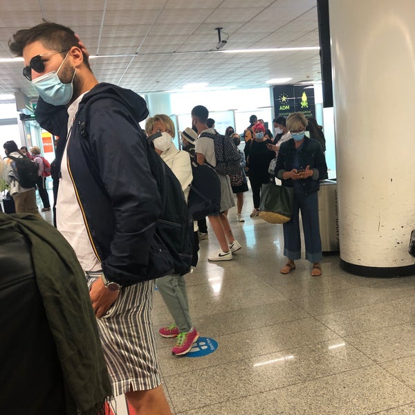 Photo taken at Arrivals by Claudio M. on 9/8/2021