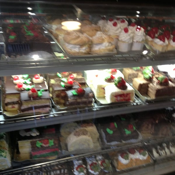 1/13/2013にStefanie S.がJean Danet  Pastry, Cafe and Brick Oven Pizzaで撮った写真