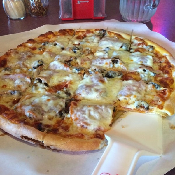 Howard's Pizza Pizzeria in Great Falls