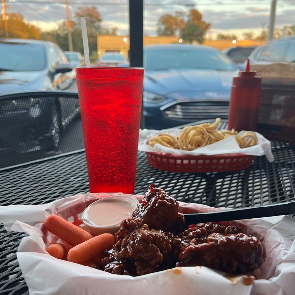 Papa Bees Wings Joint