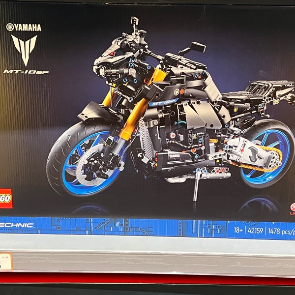 The LEGO Store Westfield Brandon 40 visitors